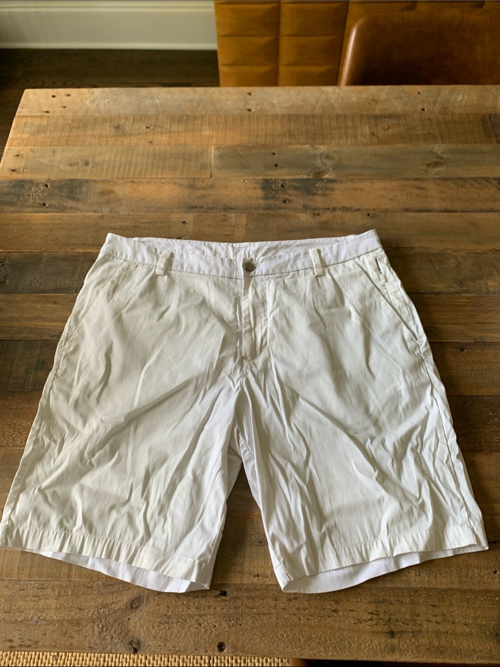 lululemon athletica White Flat-Front Men's Shorts